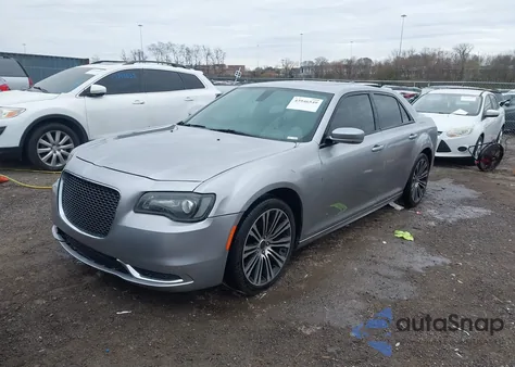 2018 Chrysler 300 300S из США, поврежденный, VIN 2C3CCABG4JH261329